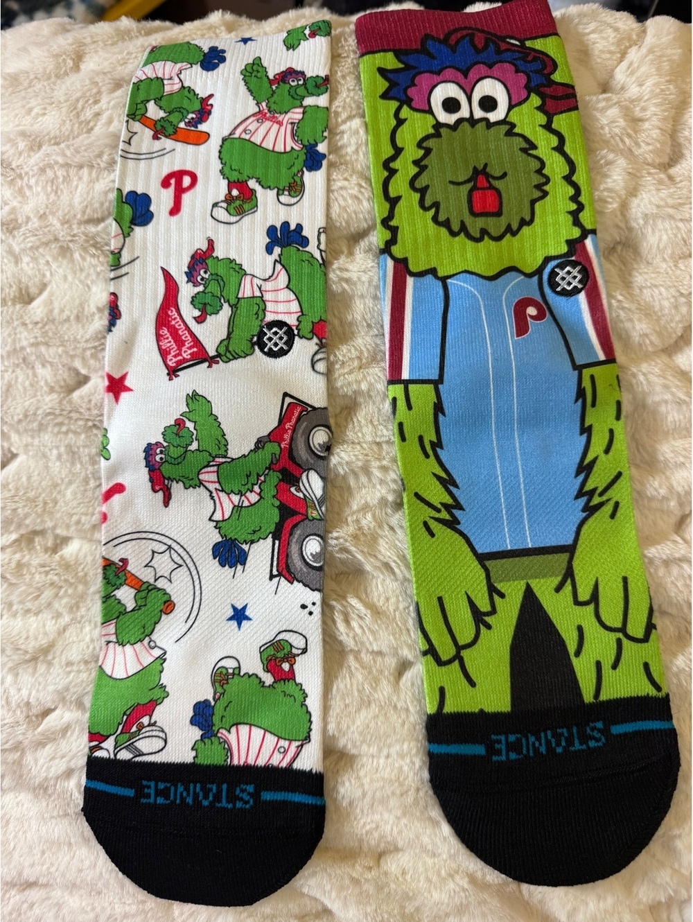 Stance Men's White and Green Philadelphia Phillies Socks - NEW Factory Seconds